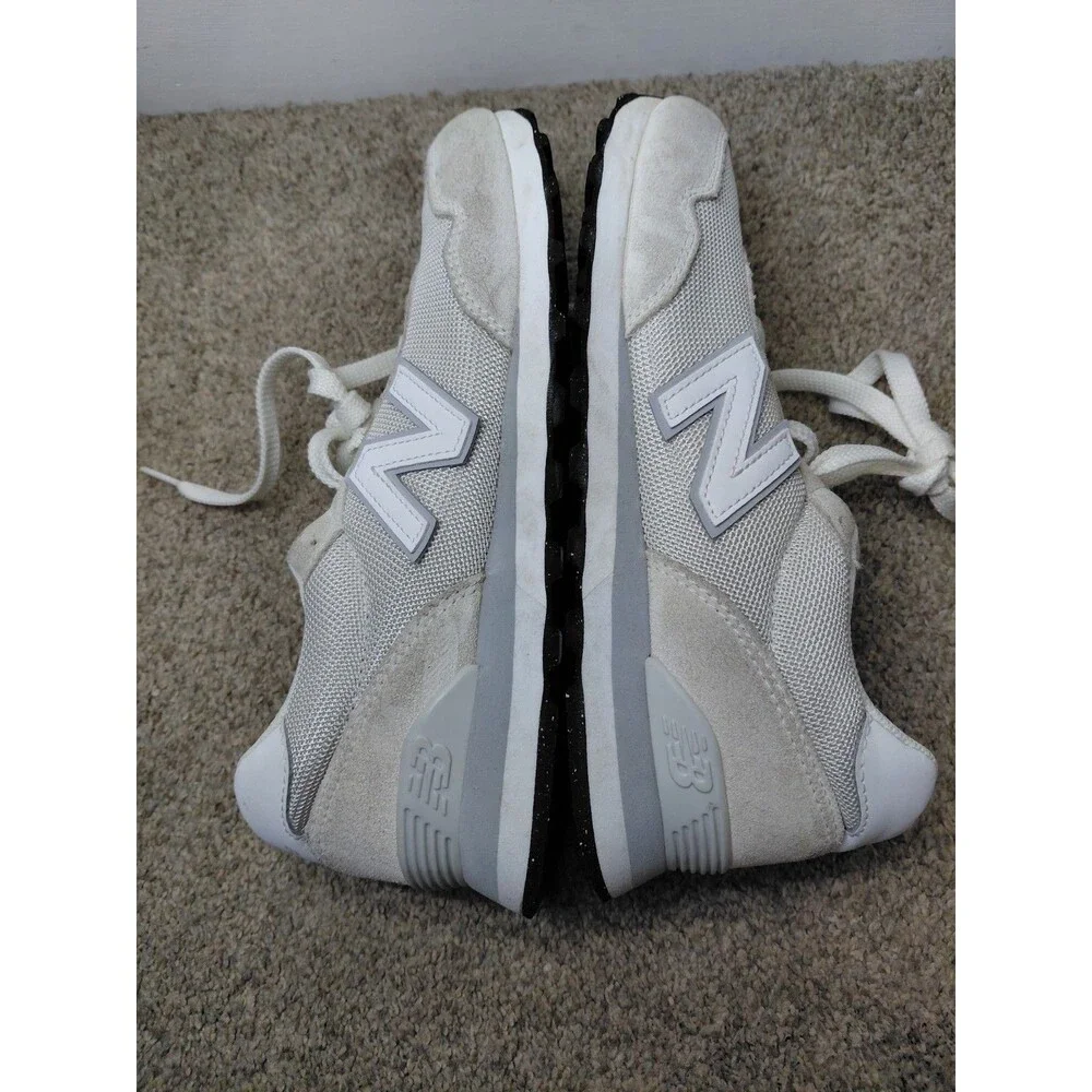New Balance 515v3 Unisex Men Size 6.5 Women Size 8B Gray Suede